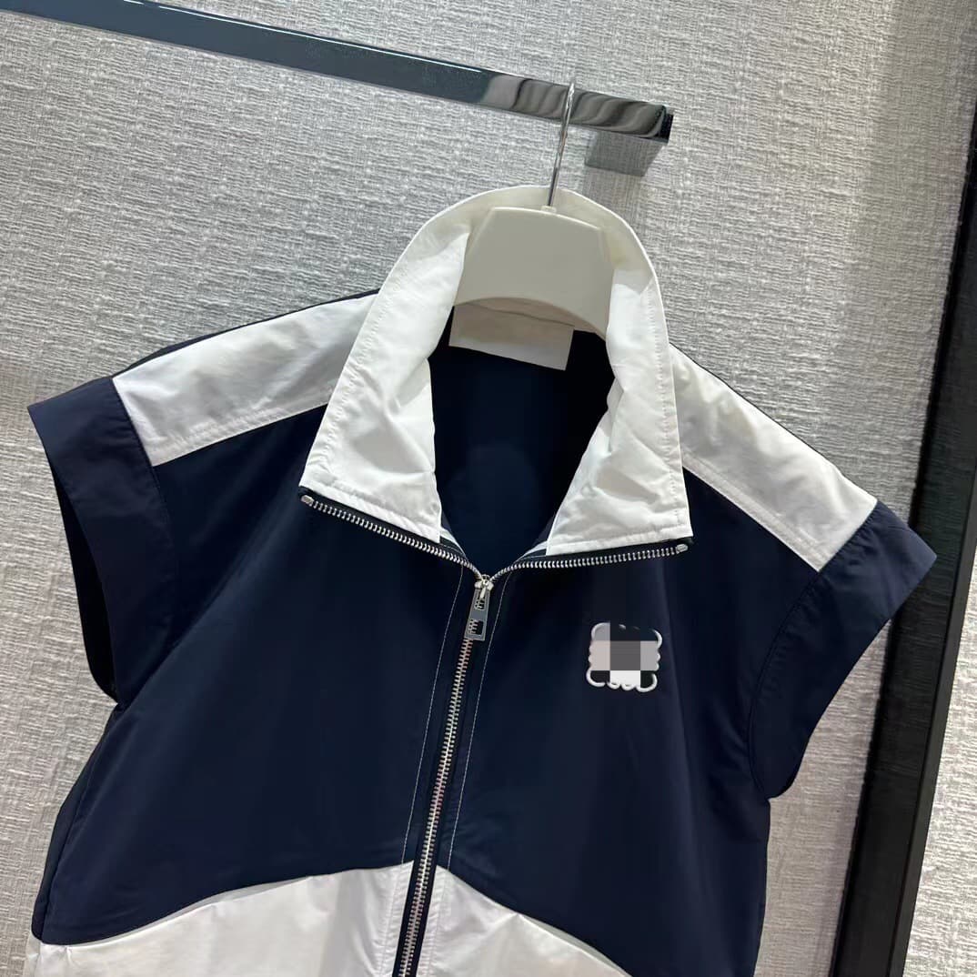 ジャケットセットアップ ハイネックスポーツベストセットアップ